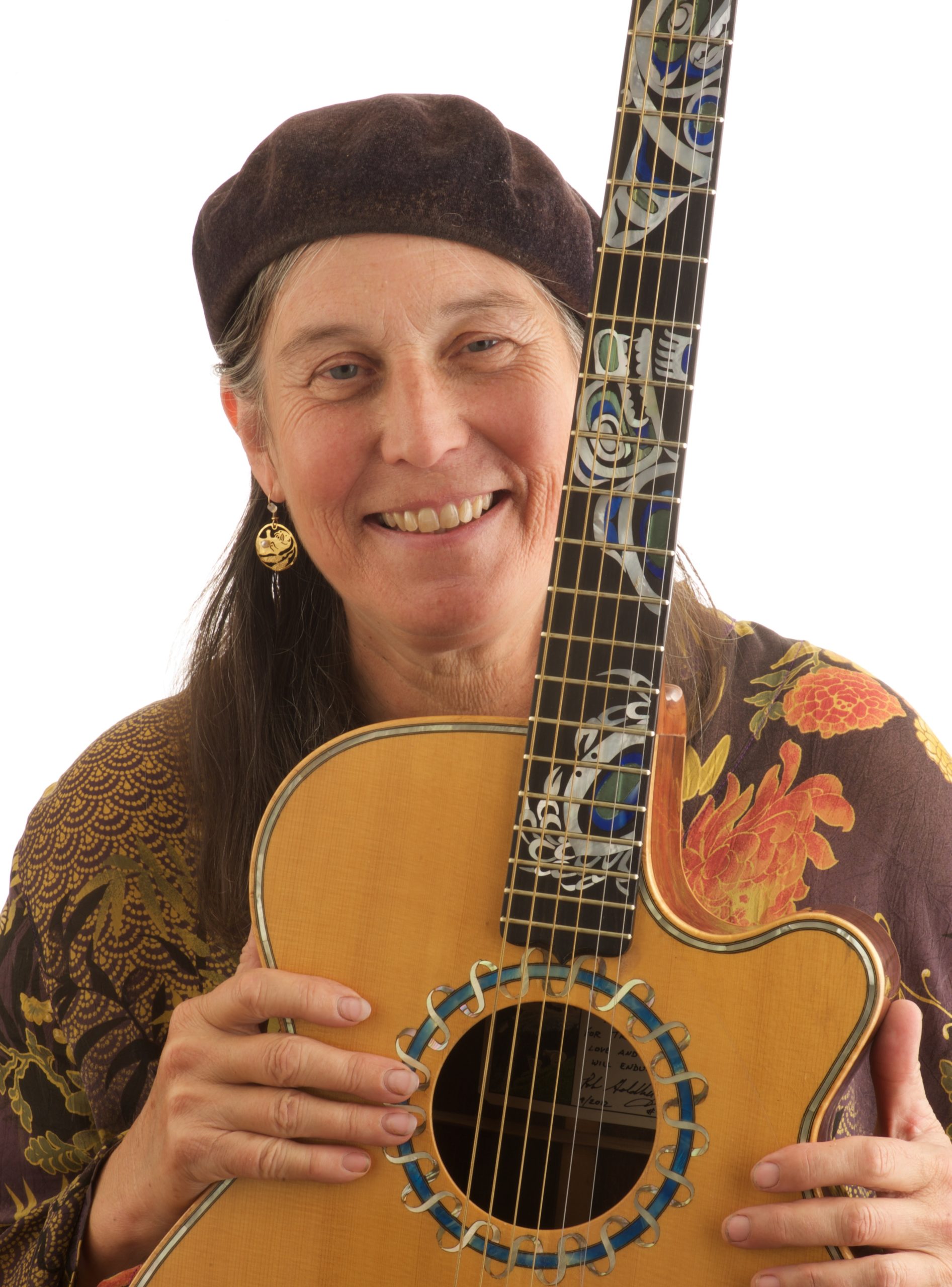 DSC_8439_082421Tracy with guitar_crop3